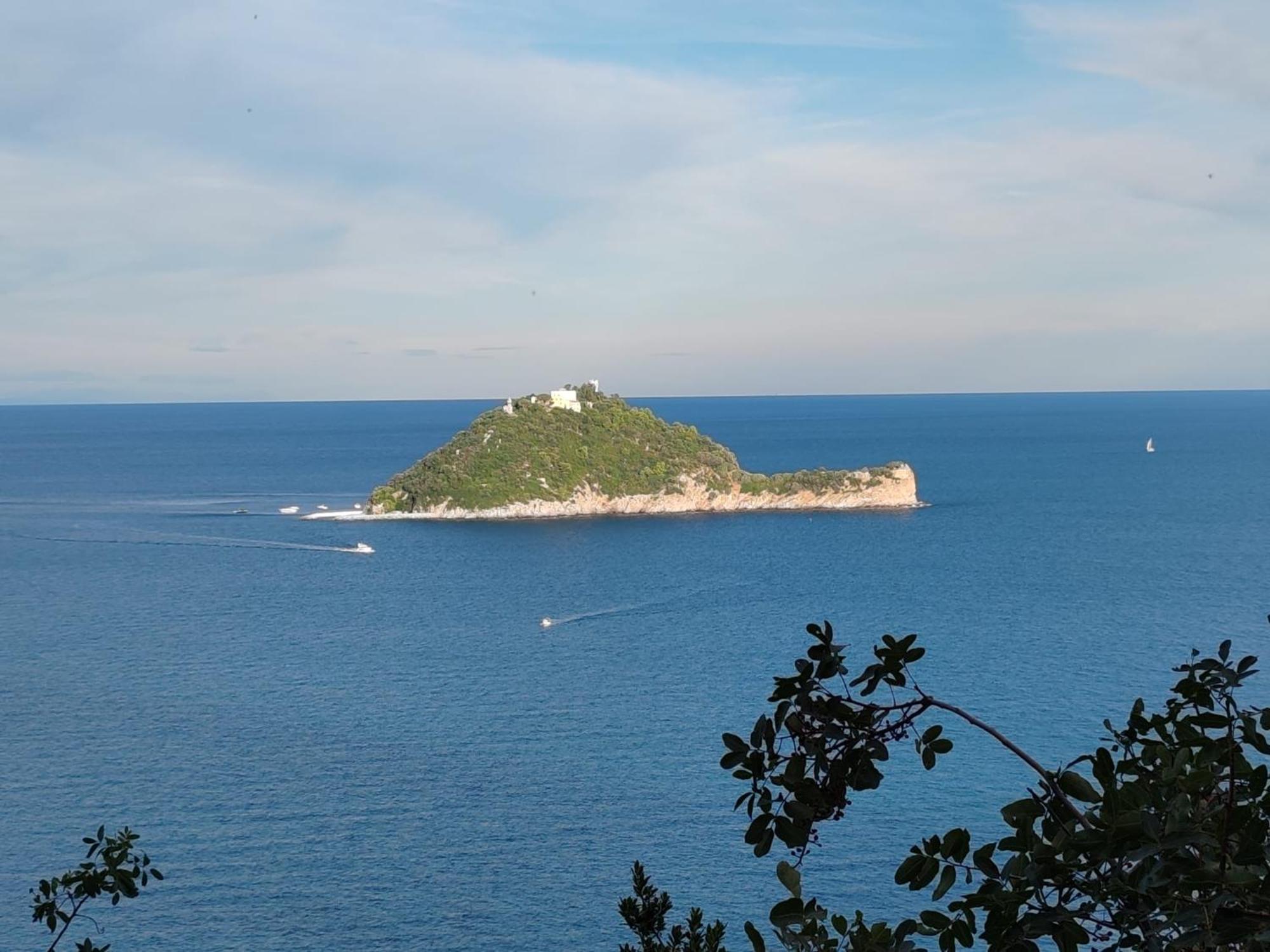Appartamento Vista Mare Albenga Exterior photo