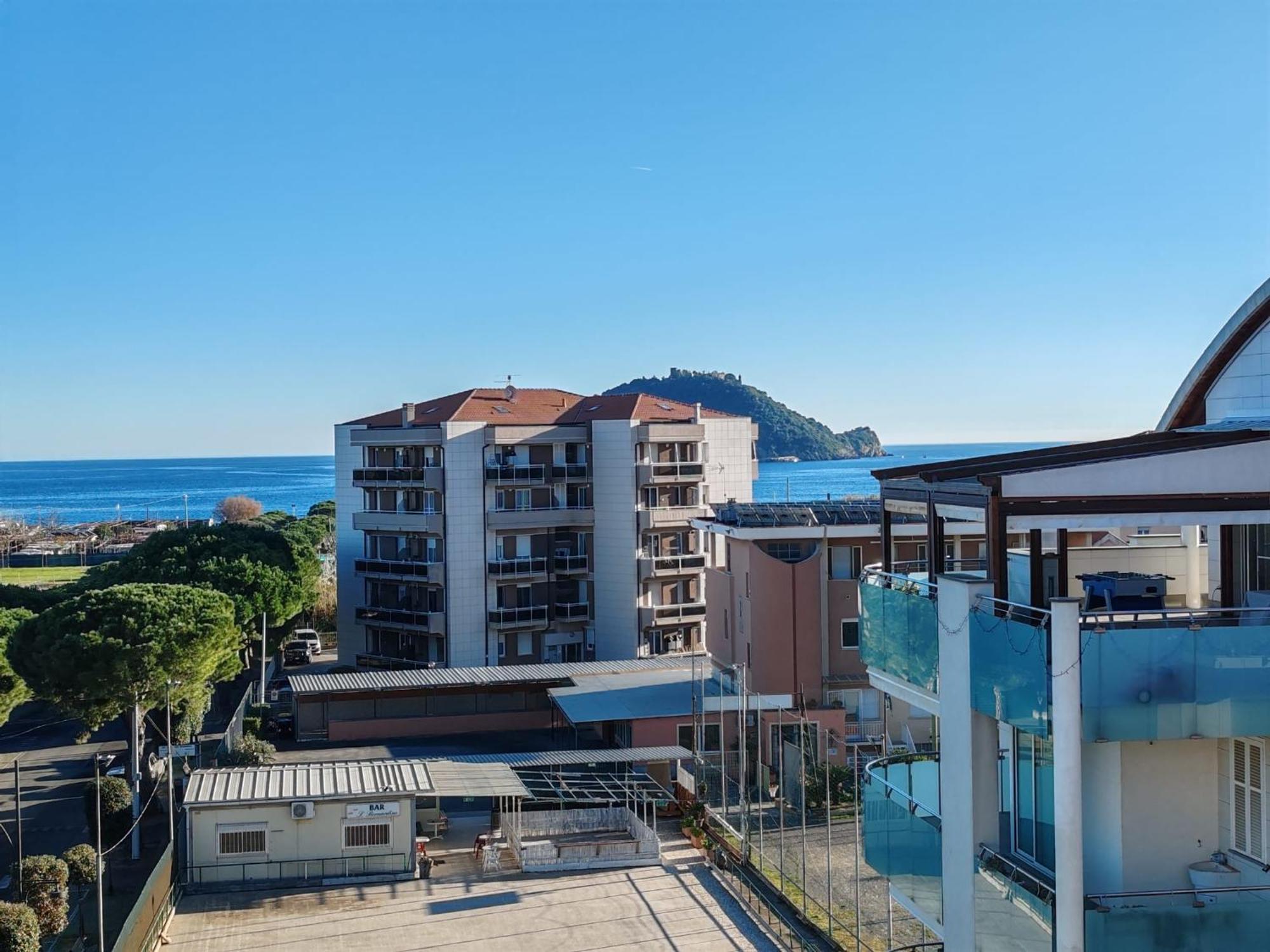 Appartamento Vista Mare Albenga Exterior photo