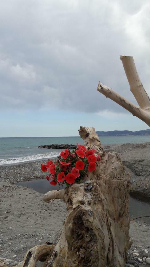 Appartamento Vista Mare Albenga Exterior photo