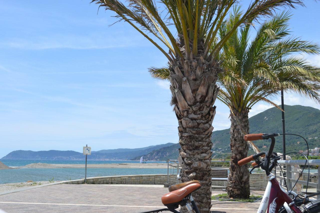 Appartamento Vista Mare Albenga Exterior photo