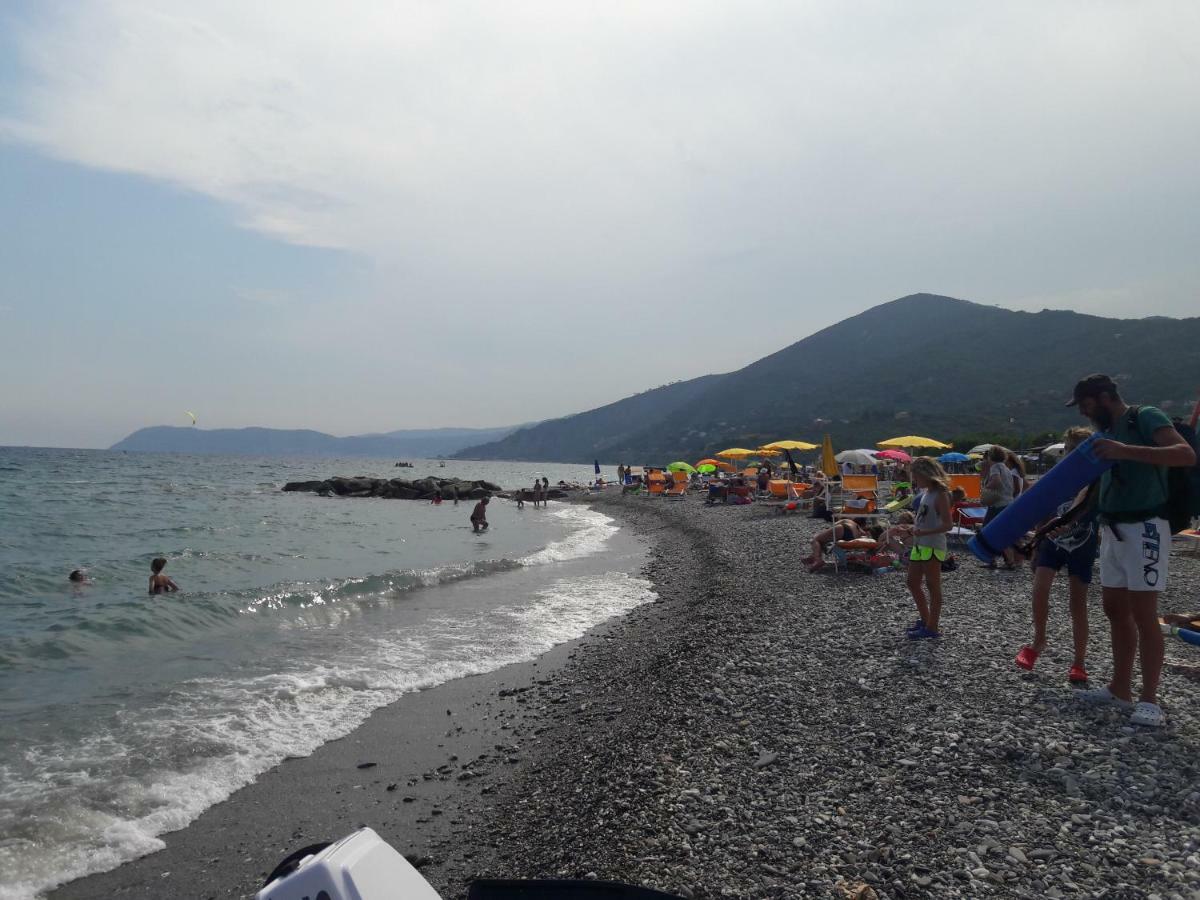 Appartamento Vista Mare Albenga Exterior photo