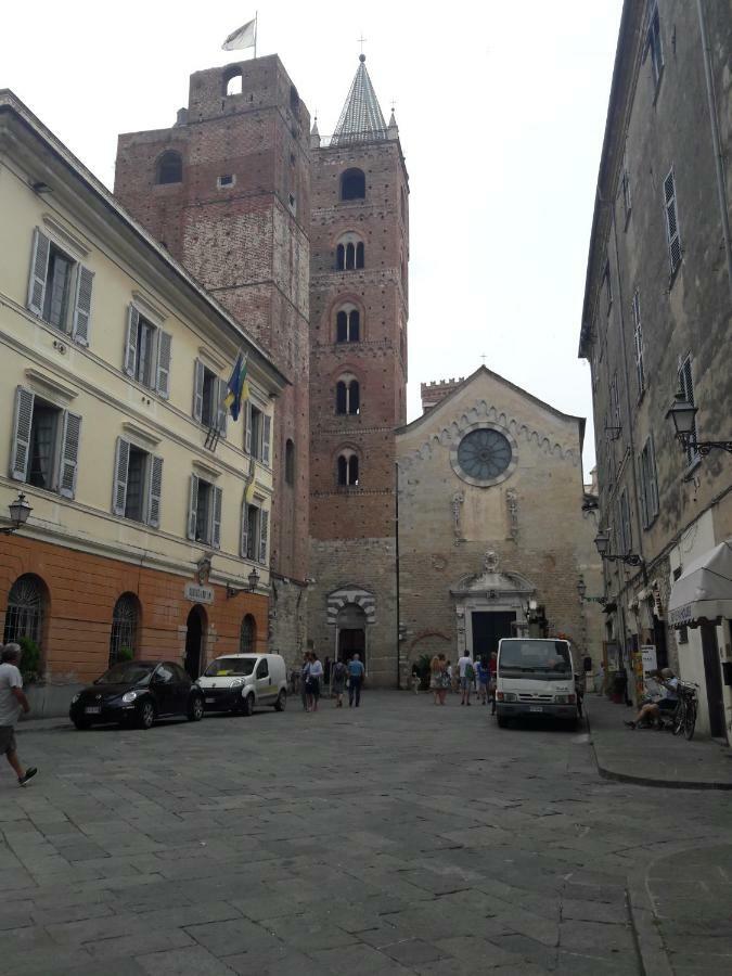 Appartamento Vista Mare Albenga Exterior photo