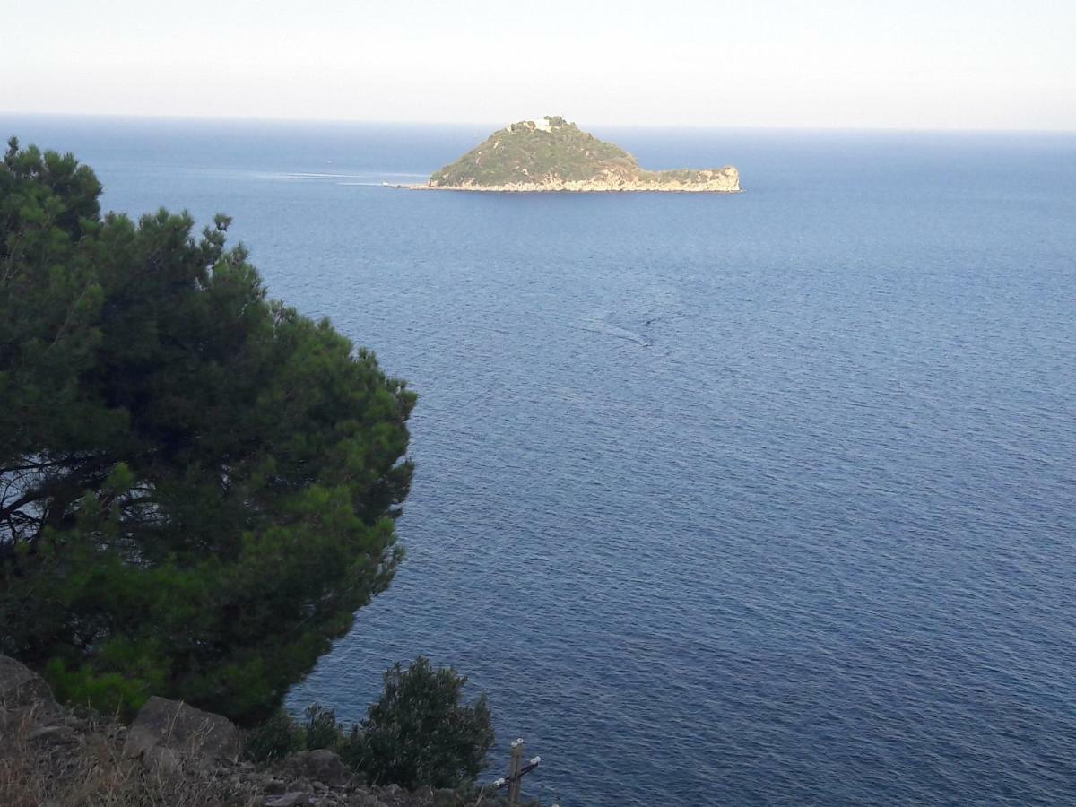 Appartamento Vista Mare Albenga Exterior photo
